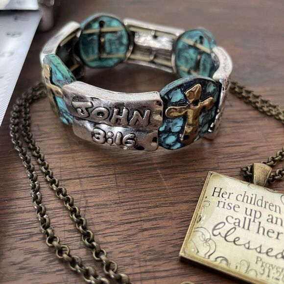 Christian Necklace and Bracelet - Picture 2 of 4